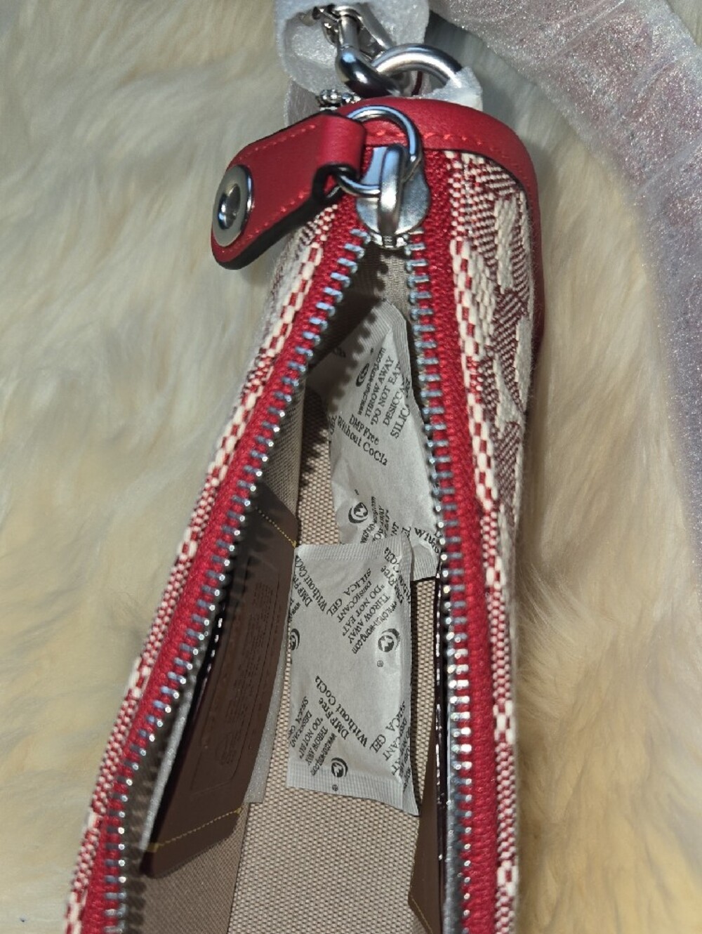 Coach Originals Signature Jacquard Swinger 20 Shoulder Bag - Picture 6 of 15